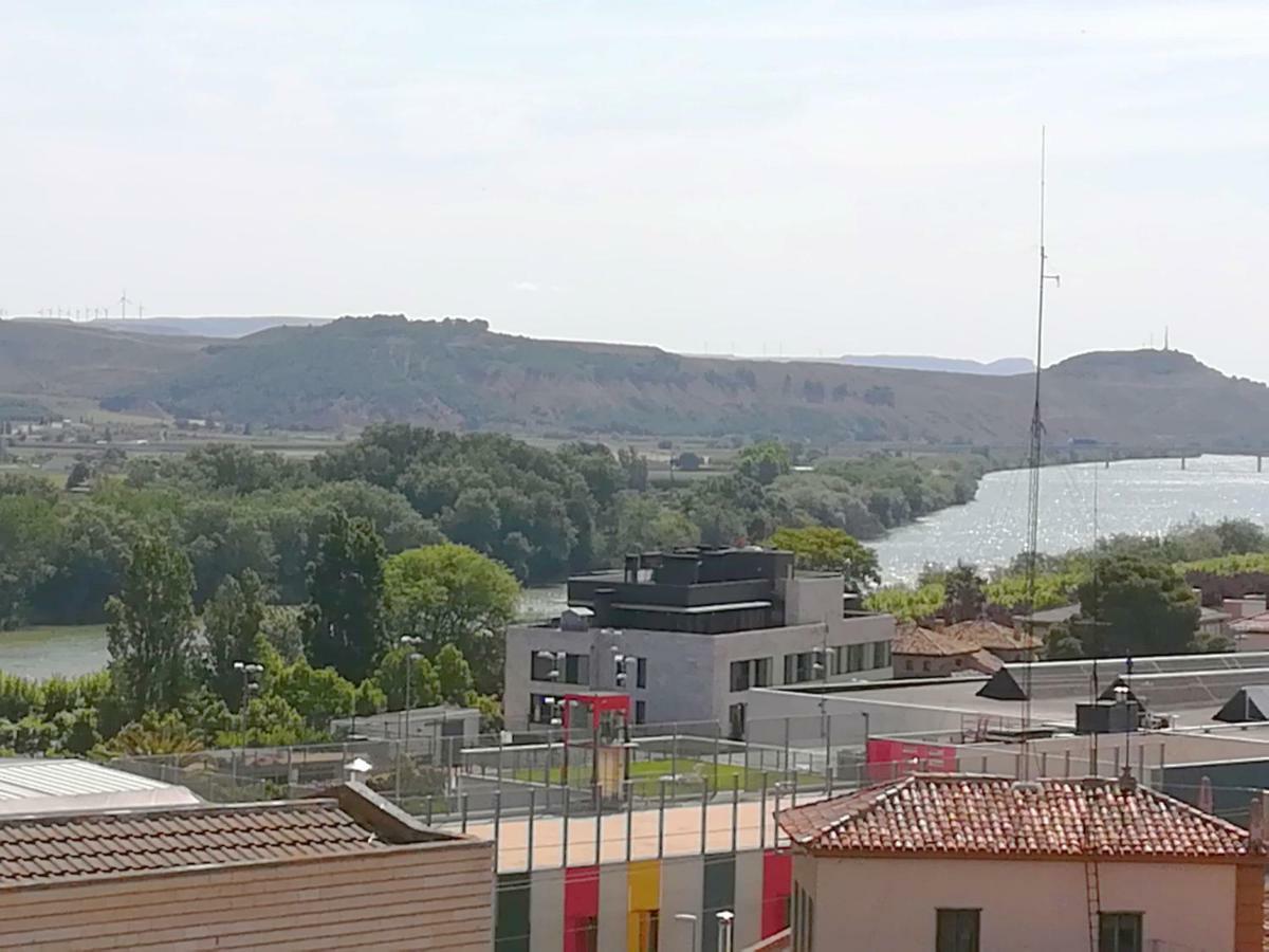 Atico Con Piscina Bellavista Apartamento Tudela Exterior foto